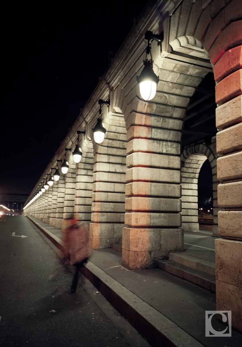 Paris – le Viaduc du métro sur le pont de Bercy